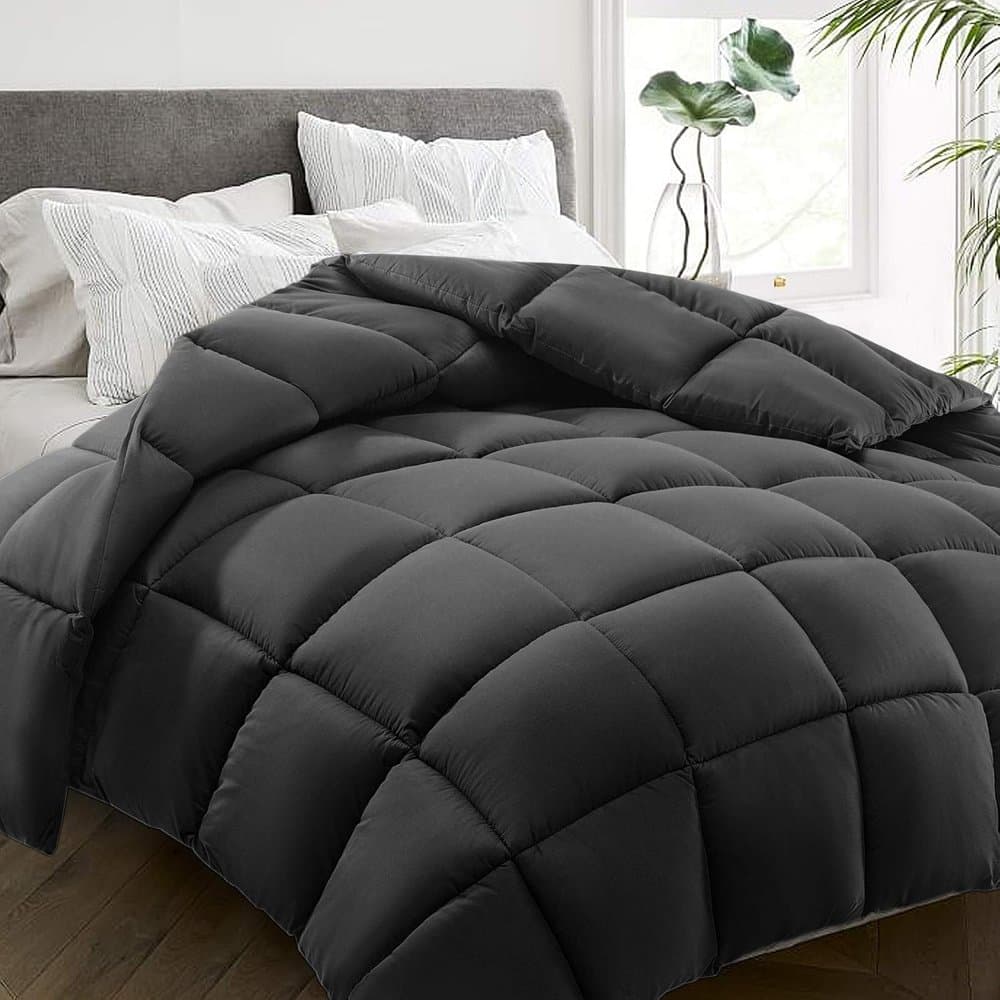 HYLEORY Queen Comforter product photo